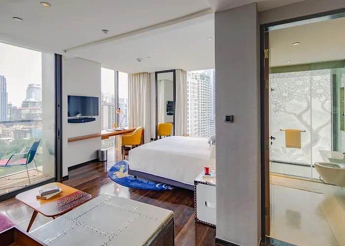 Отель Indigo Wireless Road By Ihg